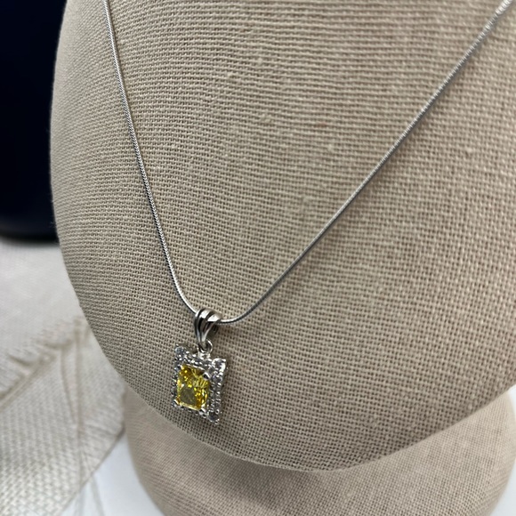 Vintage Epiphany Platinum 925 Silver Gemstone Pendant Necklace (2 chains) - Picture 3 of 16